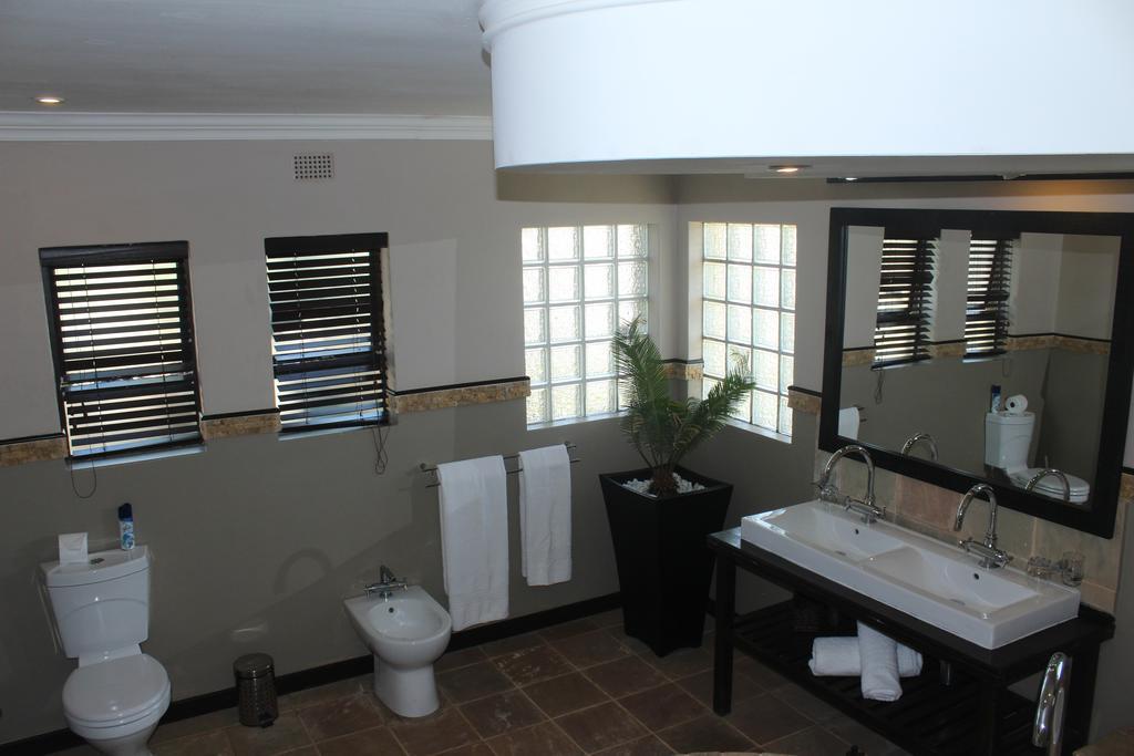 Fairways Hotel Ballito Exteriör bild